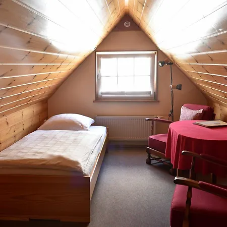 Hotel Gaestehaus In Der Brueckenstrasse 2*